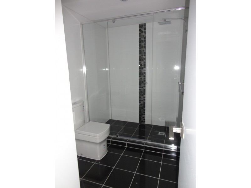 402/692 High Street, Thornbury VIC 3071