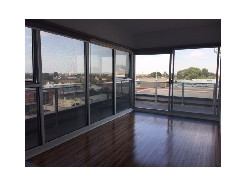 402/692 High Street, Thornbury VIC 3071