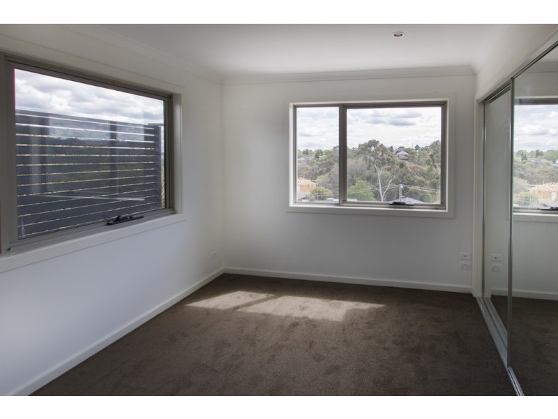 2/18 Zenith Street, Pascoe Vale VIC 3044