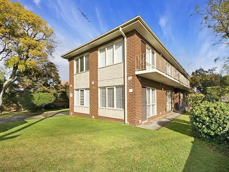 1/143 Booran Road, Caulfield South VIC 3162
