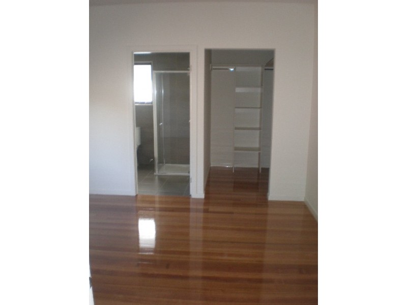 30 Cumberland Road, Pascoe Vale VIC 3044