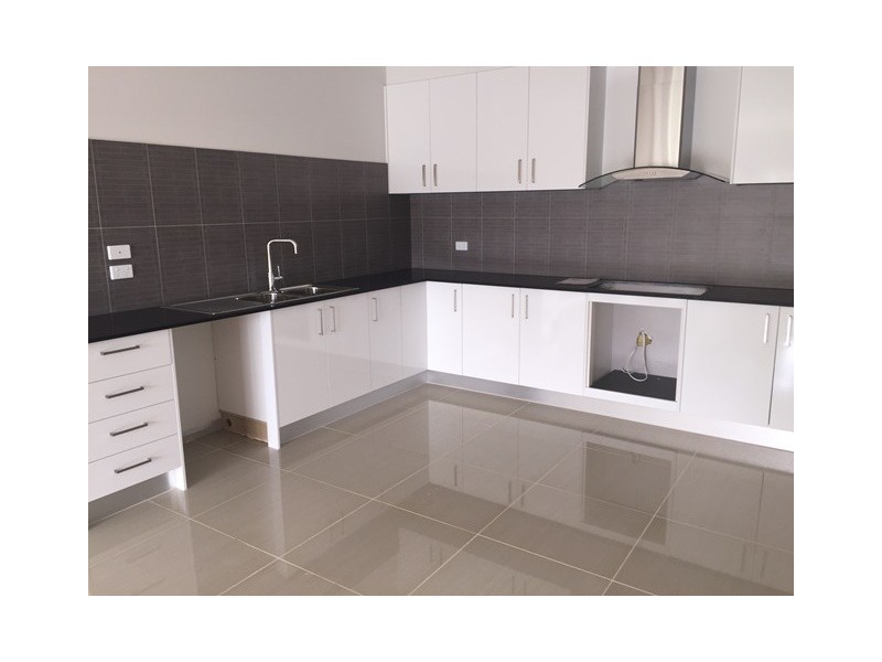 2/72 Widford Street, Glenroy VIC 3046