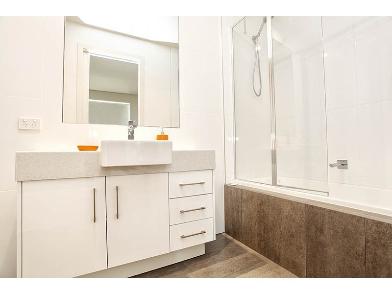 2/93 Albert Street, Preston VIC 3072