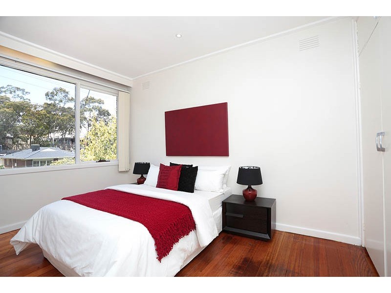 13 Rathmullen Quadrant, Doncaster VIC 3108