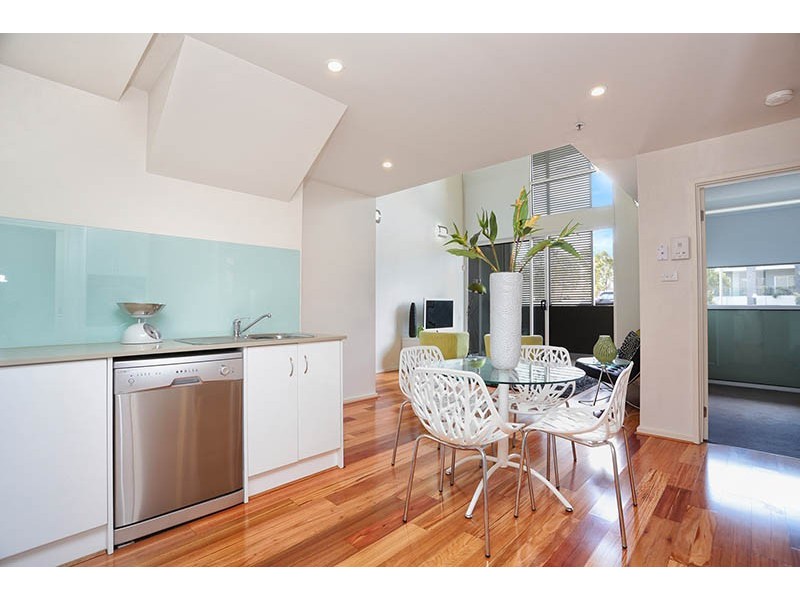 1/7-9 Bell Street, Coburg VIC 3058