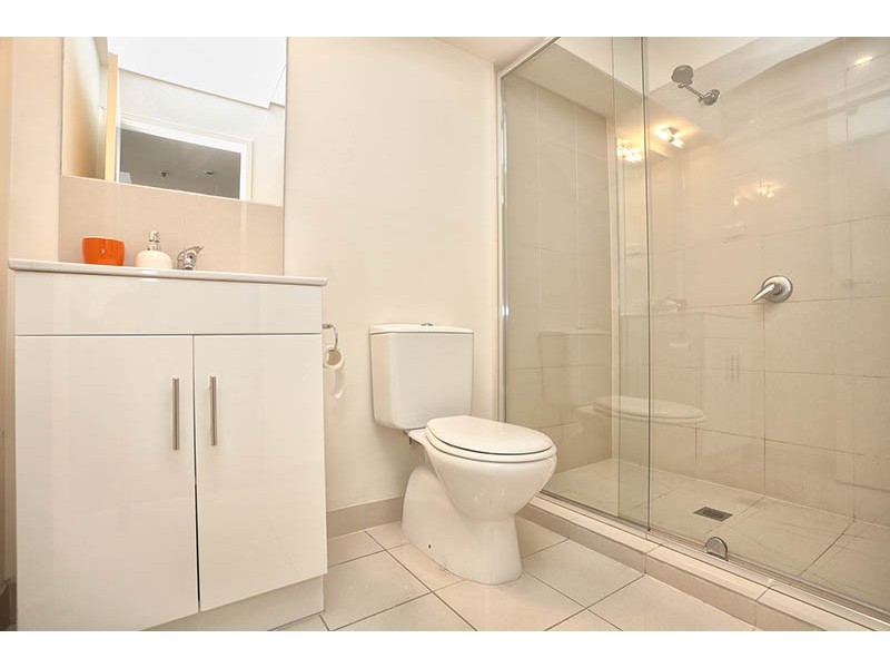 1/7-9 Bell Street, Coburg VIC 3058