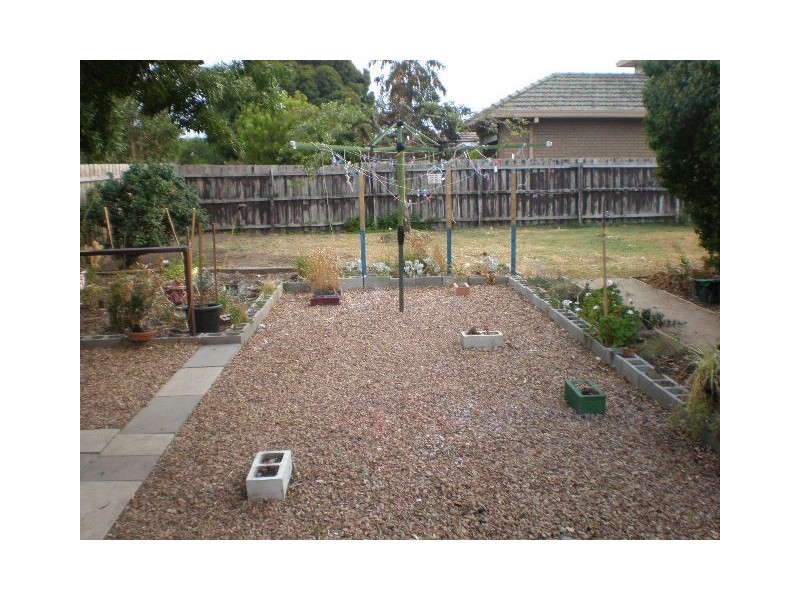 128 Melbourne Avenue, Glenroy VIC 3046