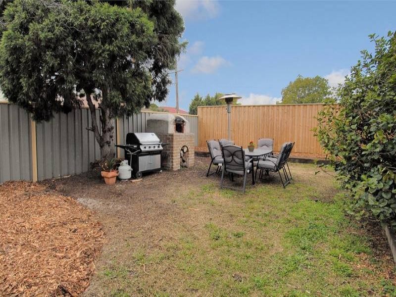 47 Wolverton Drive, Gladstone Park VIC 3043