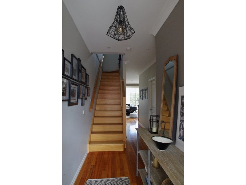 3/2 Manly Court, Coburg North VIC 3058