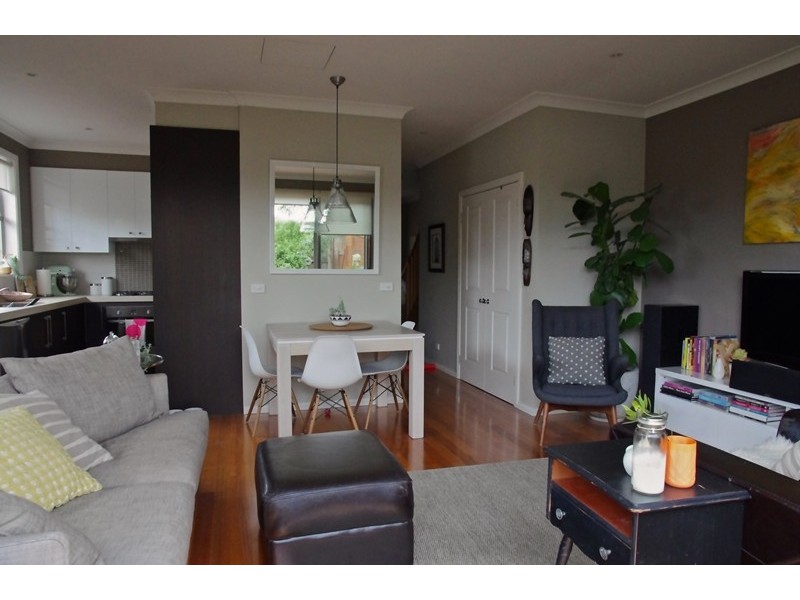 3/2 Manly Court, Coburg North VIC 3058