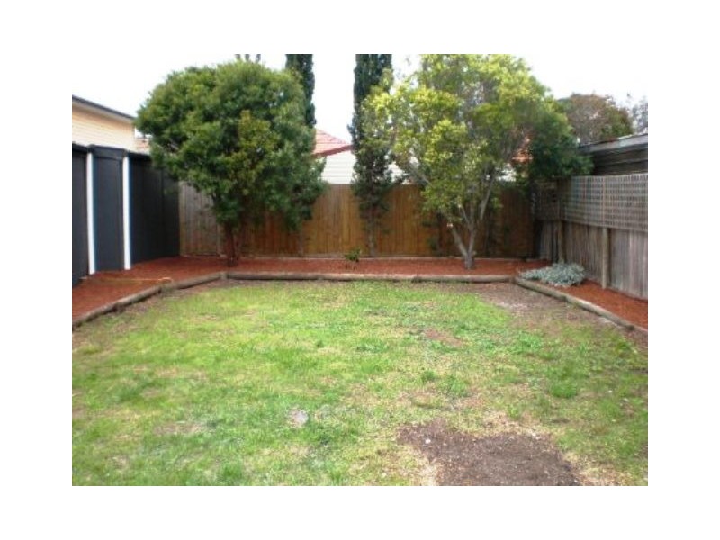 90 Balmoral Avenue, Pascoe Vale South VIC 3044