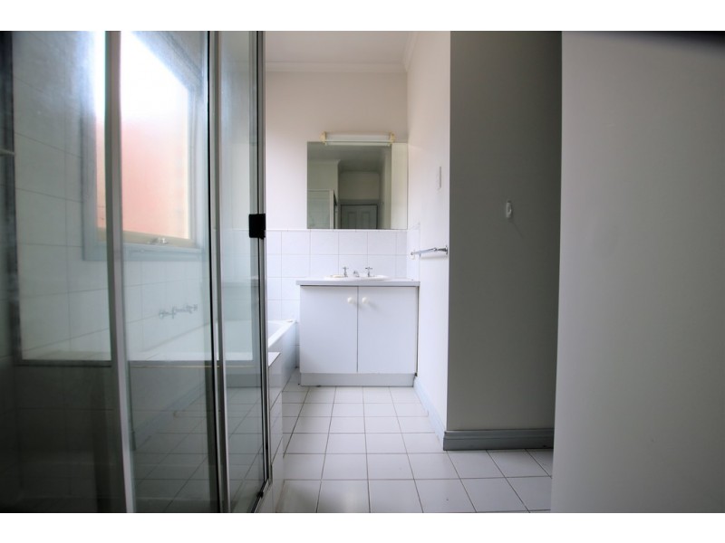 22 Belmont Street, Preston VIC 3072