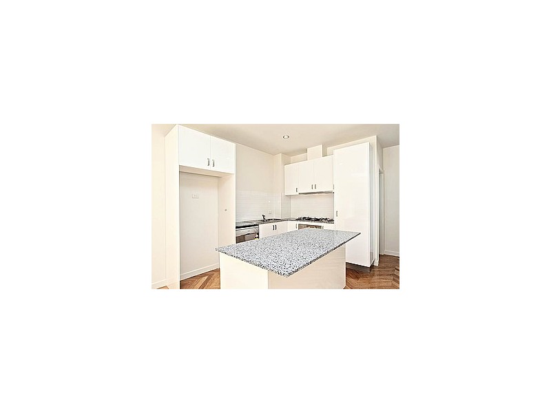 8/2 Cumming Street, Brunswick West VIC 3055