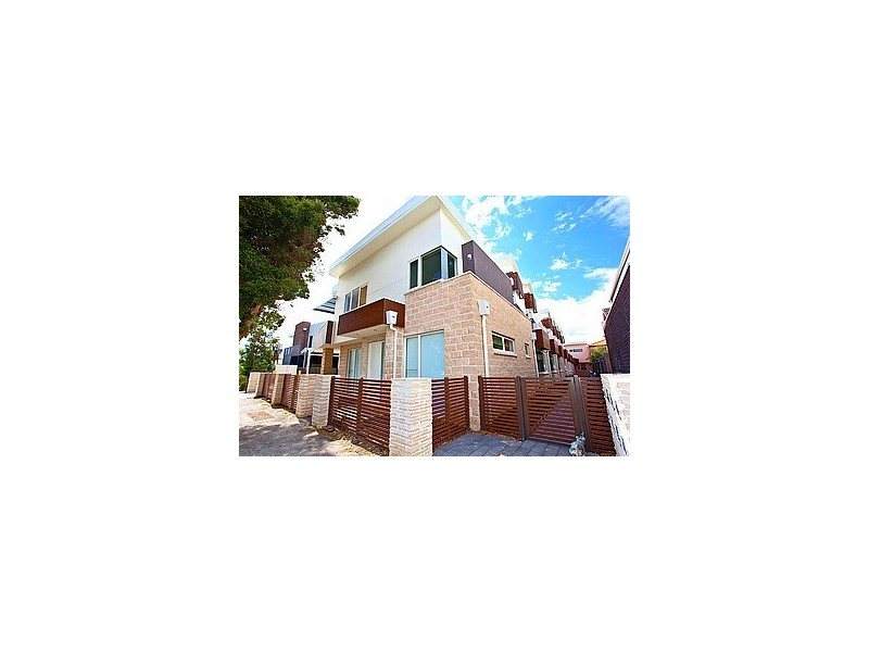 1/2 Cumming Street, Brunswick West VIC 3055