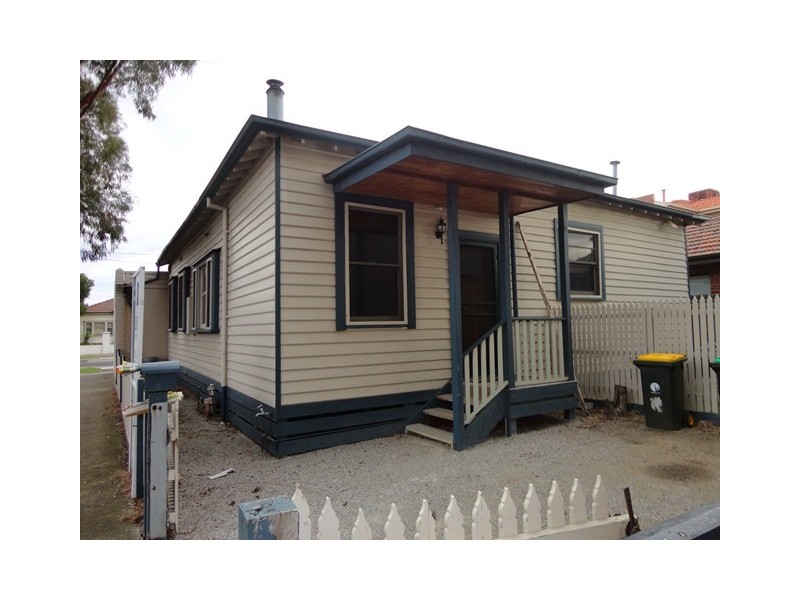 32 Sussex Street, Pascoe Vale South VIC 3044