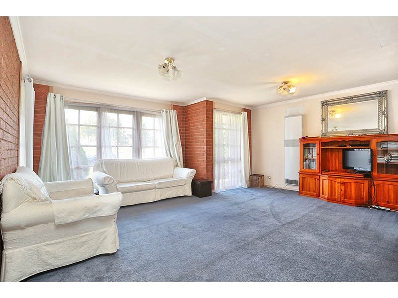 1 Nicholson Street, Meadow Heights VIC 3048