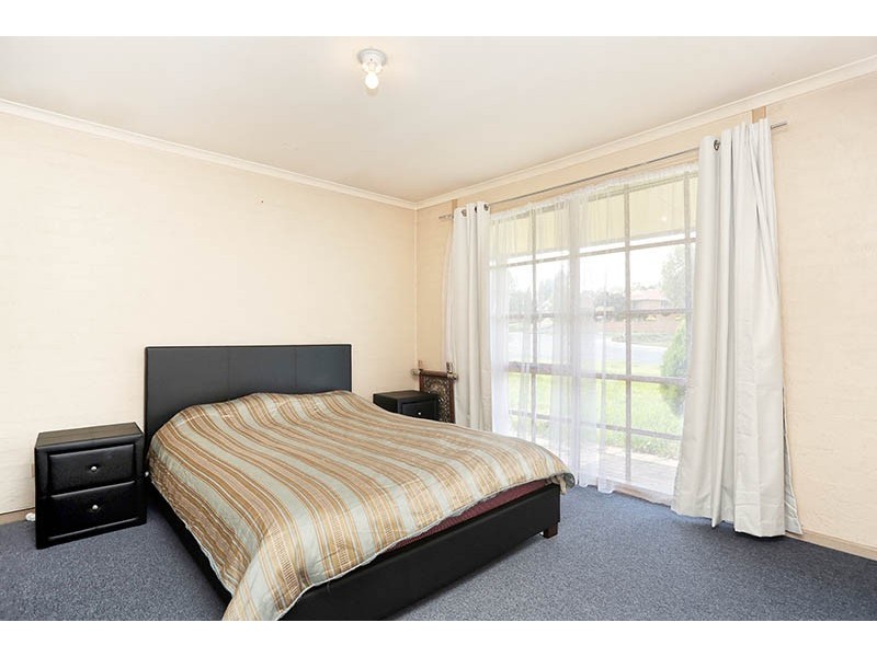 1 Nicholson Street, Meadow Heights VIC 3048