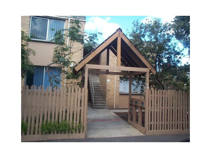 4/30 Collier Crescent, Brunswick VIC 3056