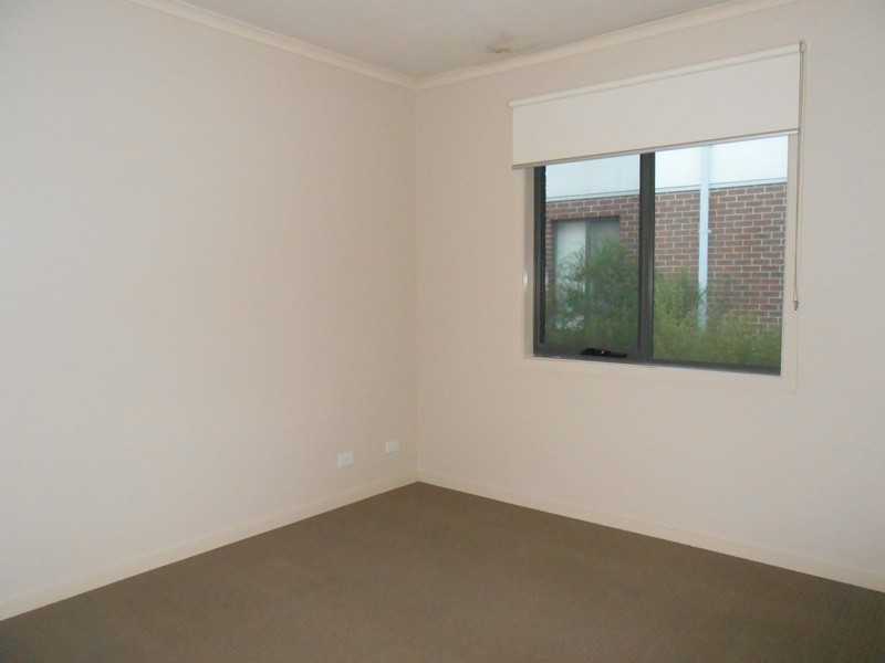 8/60 Maroondah Highway, Croydon VIC 3136