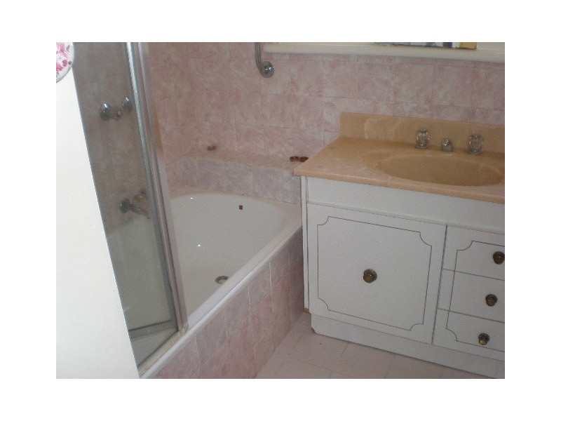 3 Bradford Avenue, Preston VIC 3072