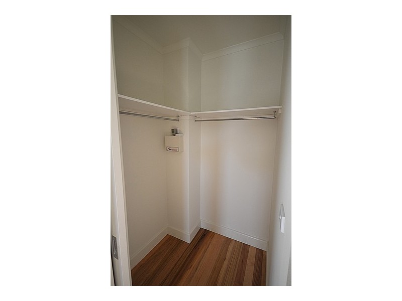 9 Albert Street, Oak Park VIC 3046