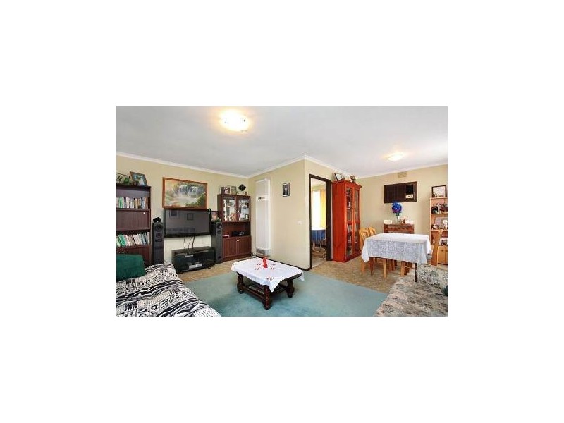 18 Coniston Avenue, Airport West VIC 3042