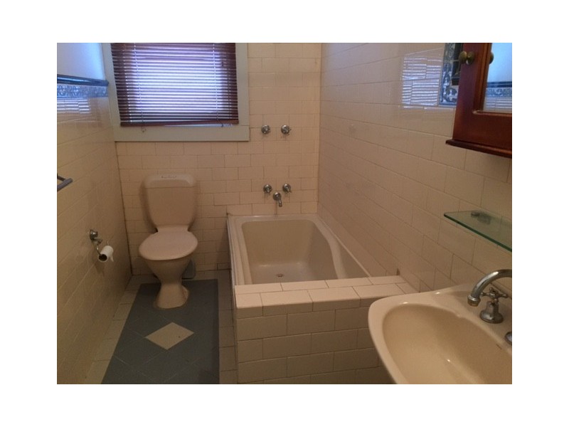 4 Temuka Avenue, Brunswick East VIC 3057