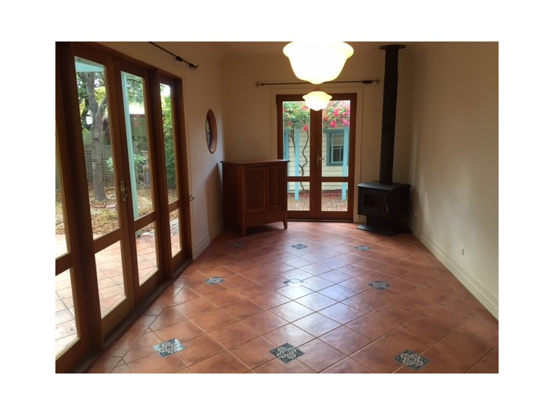 4 Temuka Avenue, Brunswick East VIC 3057