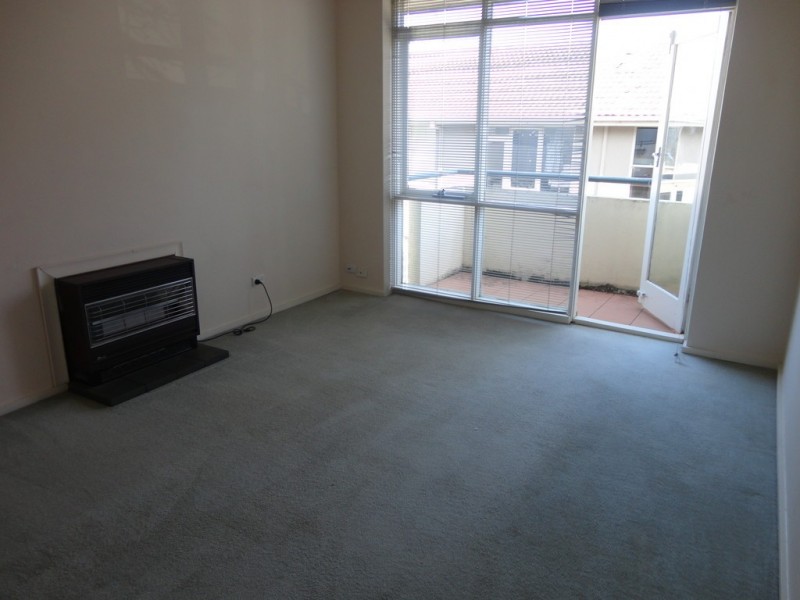 2/7 Coleridge Street, Elwood VIC 3184