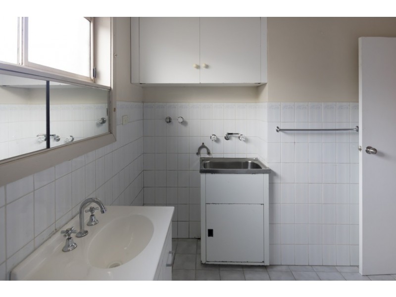 1/7 Porter Court, Deer Park VIC 3023