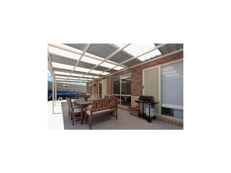 2 Sanderling Avenue, South Morang VIC 3752