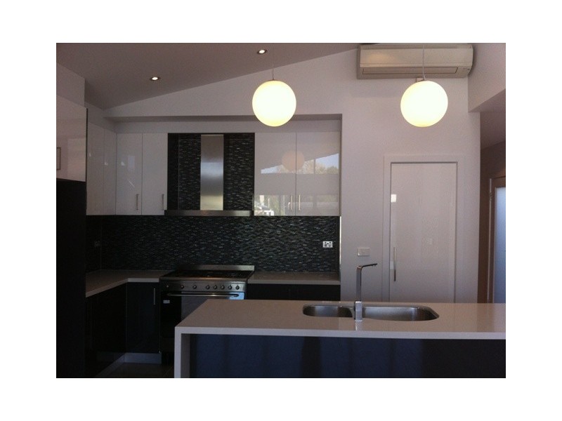 10 Aberdeen Street, Brunswick VIC 3056