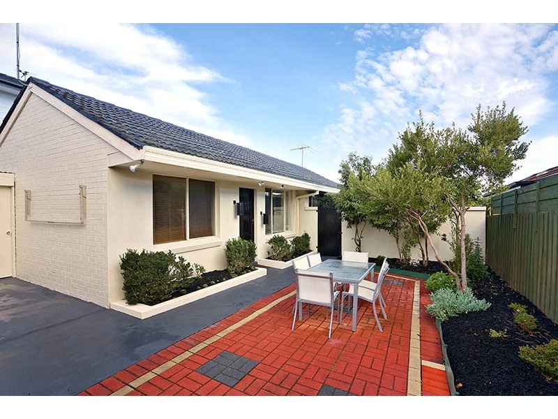 6/26 Irvine Crescent, Brunswick West VIC 3055