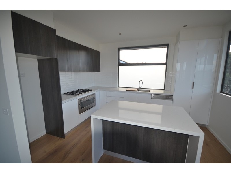 1/1 Manica Street, Brunswick West VIC 3055