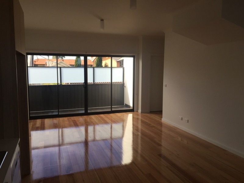 3/274 Ballarat Road, Footscray VIC 3011