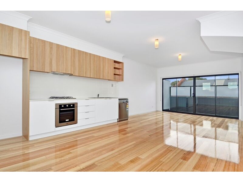 7/274 Ballarat Road, Footscray VIC 3011