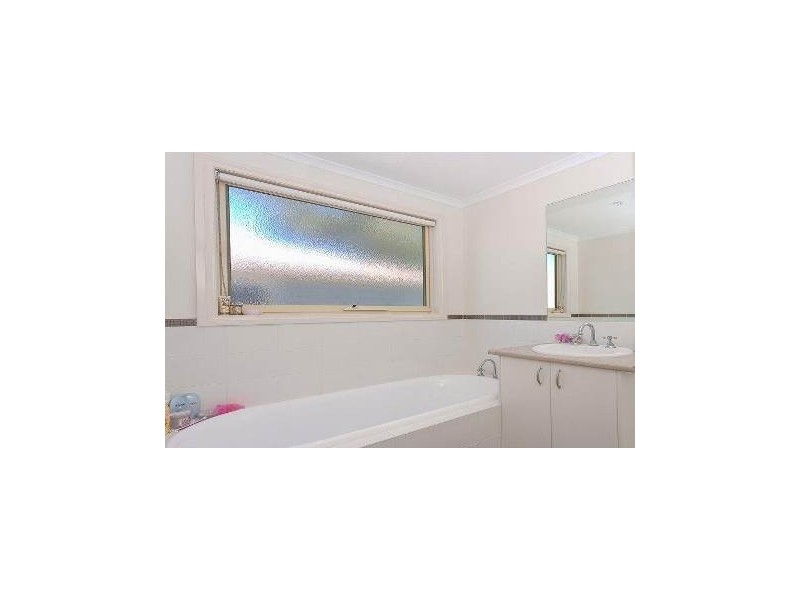 Upon request Sanderling Avenue, South Morang VIC 3752