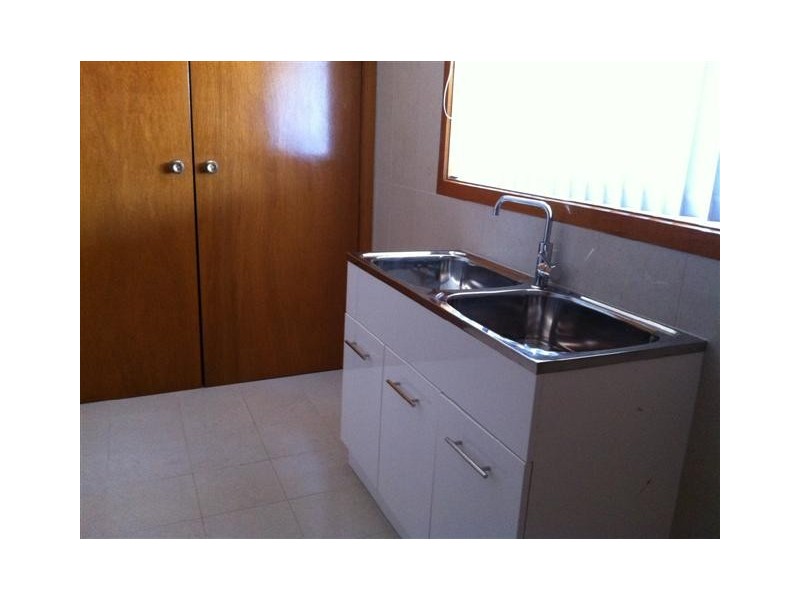 102 Radford Road, Reservoir VIC 3073