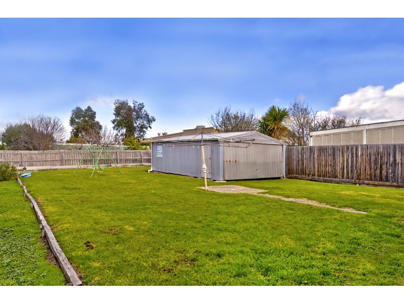 21 Hood Crescent, Fawkner VIC 3060