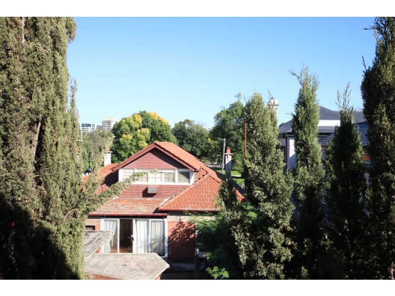 6/19 Lang Street, Carlton North VIC 3054