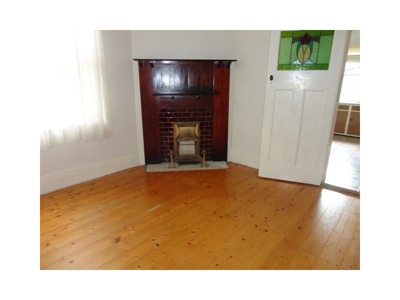 18 Main Street, Coburg VIC 3058