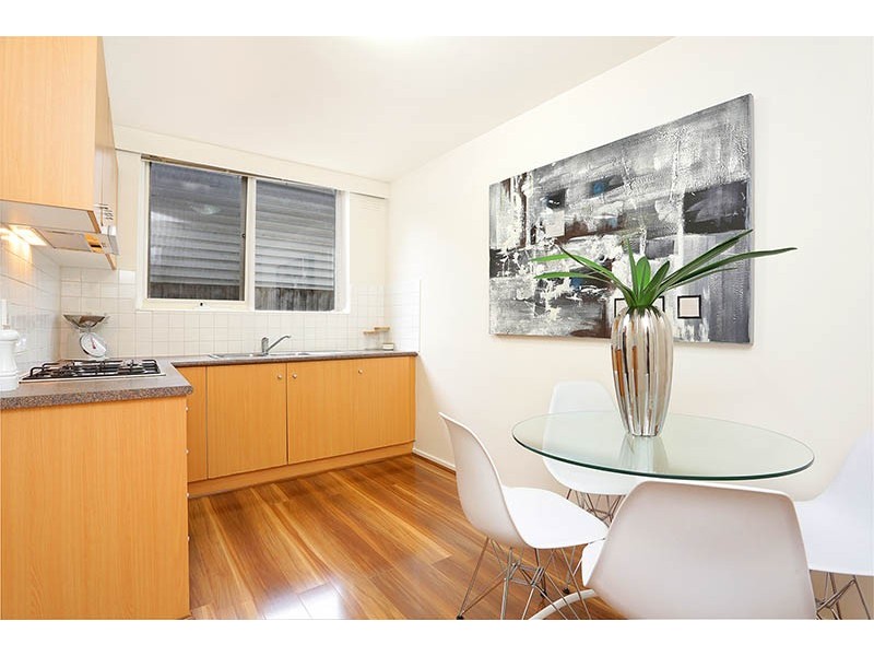 1/10 Donald Street, Brunswick VIC 3056