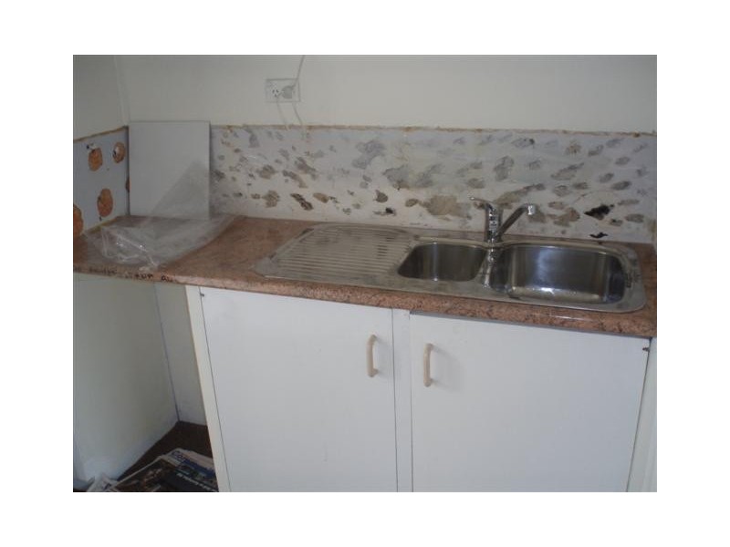 35/22-28 Canterbury Street, Flemington VIC 3031