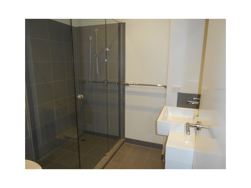 2 Orange Grove, Essendon North VIC 3041