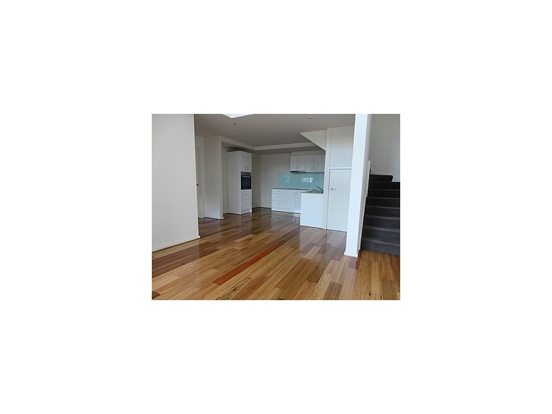 2/7-9 Bell Street, Coburg VIC 3058