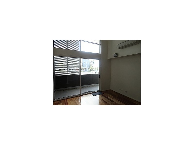 2/7-9 Bell Street, Coburg VIC 3058