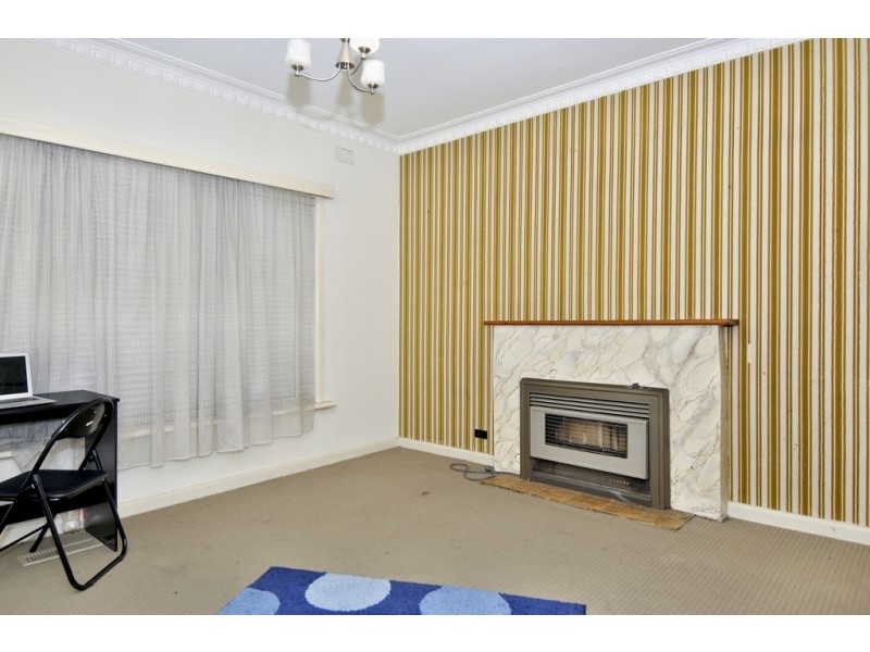 16 Shirley Street, Fawkner VIC 3060