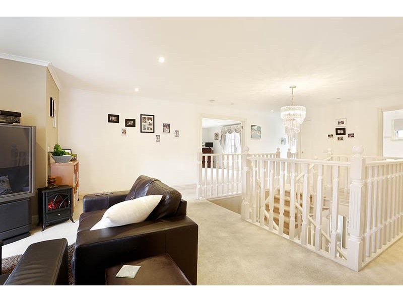 7 Hodgins Court, Brunswick West VIC 3055