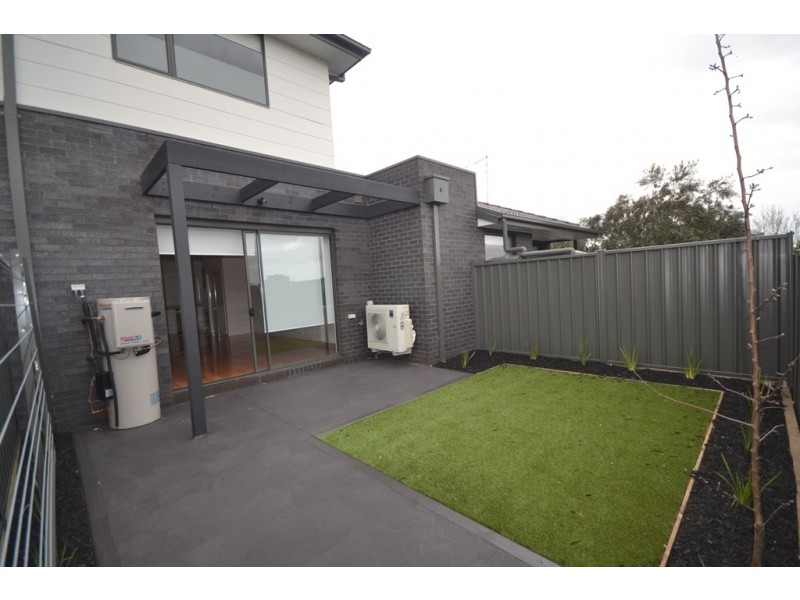 4/27 Alpine Grove, Pascoe Vale VIC 3044