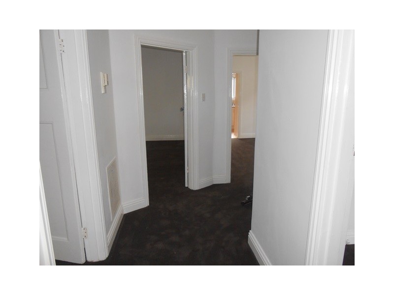 35 Hawthorn St, Coburg VIC 3058